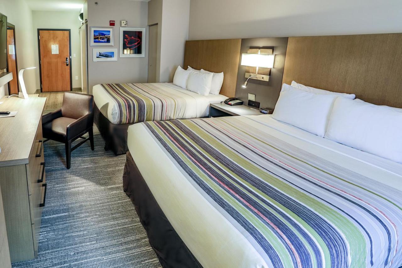Country & By Radisson Airport Tn Hotel Nashville